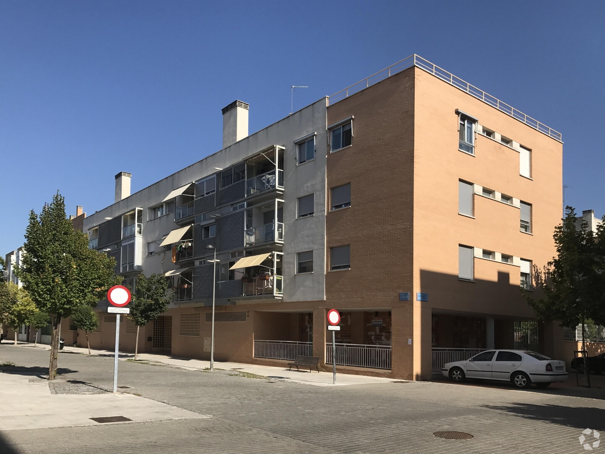 Calle Alcobendas, 3, Leganés, Madrid for lease Primary Photo- Image 1 of 2