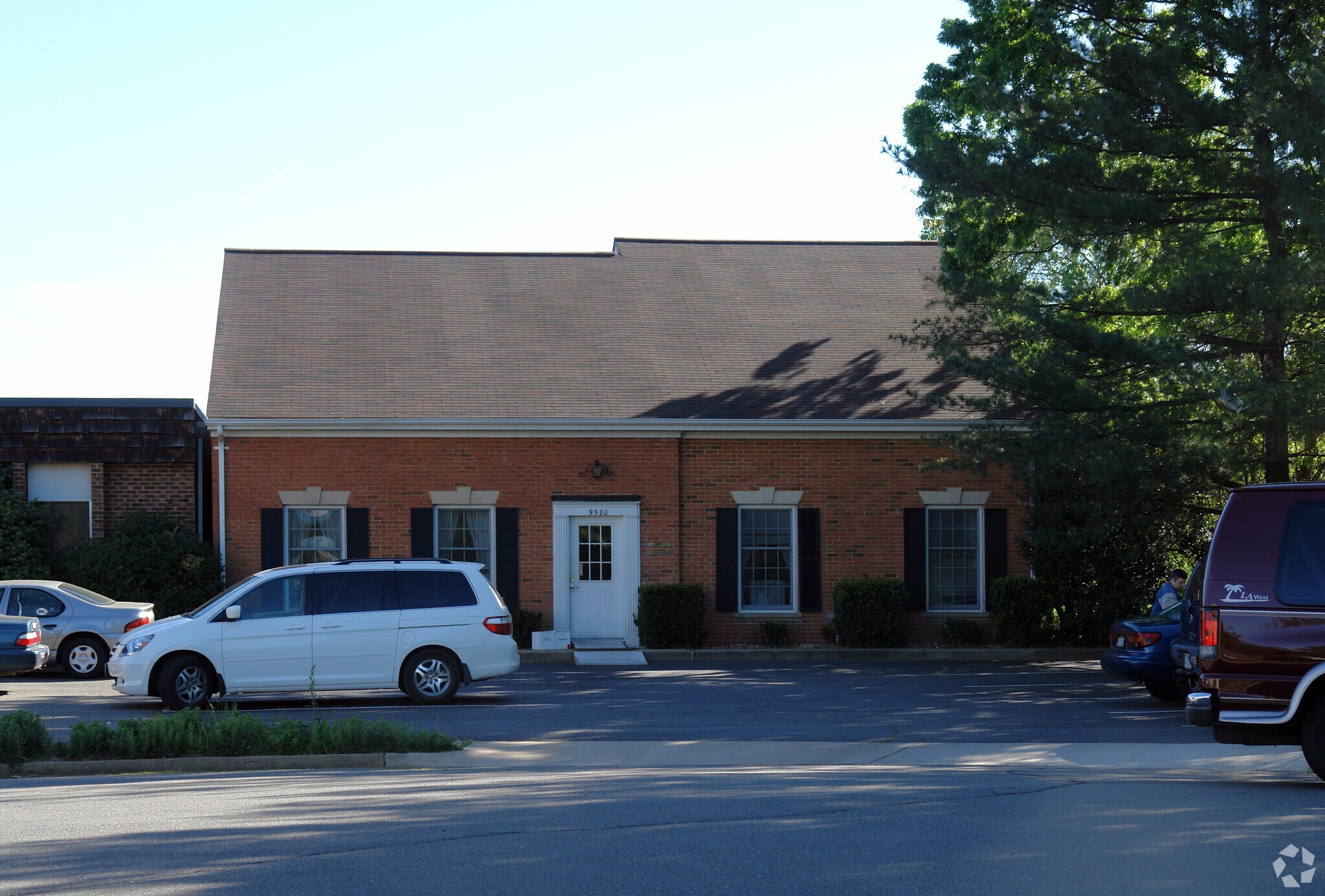 9580 Surveyor Ct, Manassas, VA for sale Primary Photo- Image 1 of 1