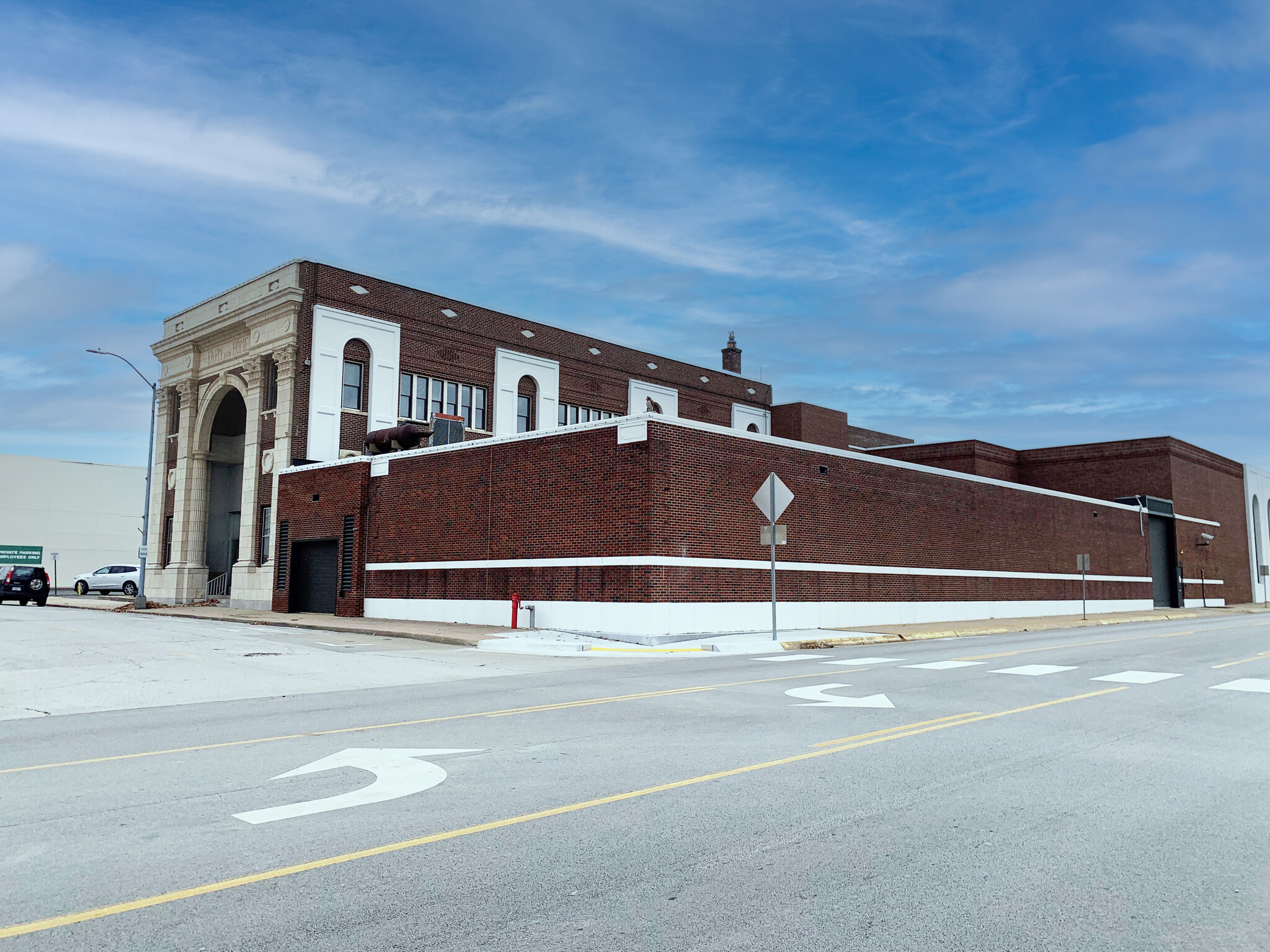 221 W Cherry St, Nevada, MO for sale Building Photo- Image 1 of 2