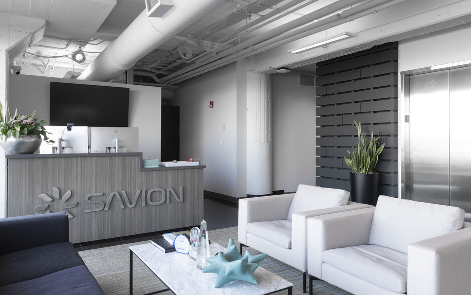 416-422 Admiral Blvd, Kansas City, MO for lease - Building Photo - Image 3 of 22