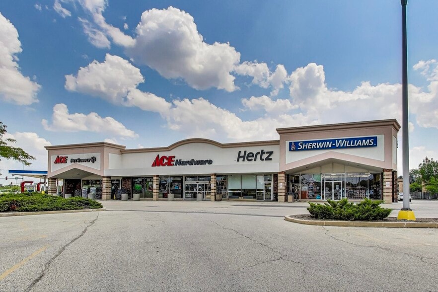675 W Golf Rd, Hoffman Estates, IL for lease - Primary Photo - Image 1 of 101