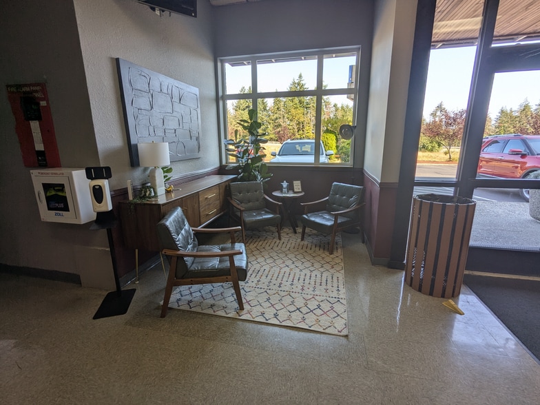 5610 Kitsap Way, Bremerton, WA for lease - Building Photo - Image 3 of 12