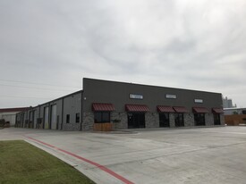 1904 W Iola St, Broken Arrow OK - Warehouse