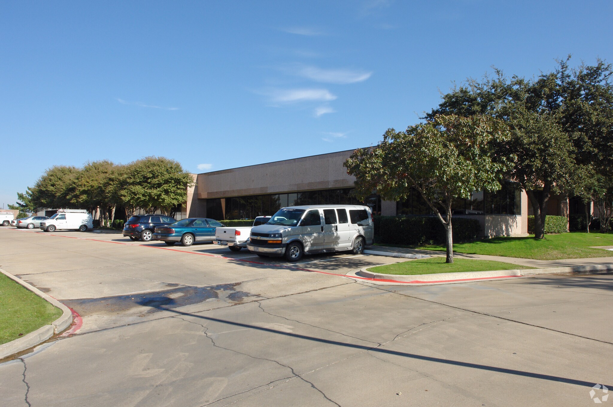 2477 Gateway Dr, Irving, TX for sale Primary Photo- Image 1 of 1