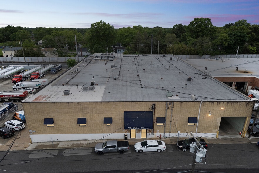 1804 Plaza Ave, New Hyde Park, NY for lease - Building Photo - Image 1 of 13