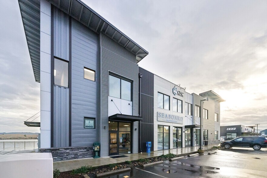 Highway 101 At Hemlock Ave, Coos Bay, OR 97420 Coos Bay Village C2