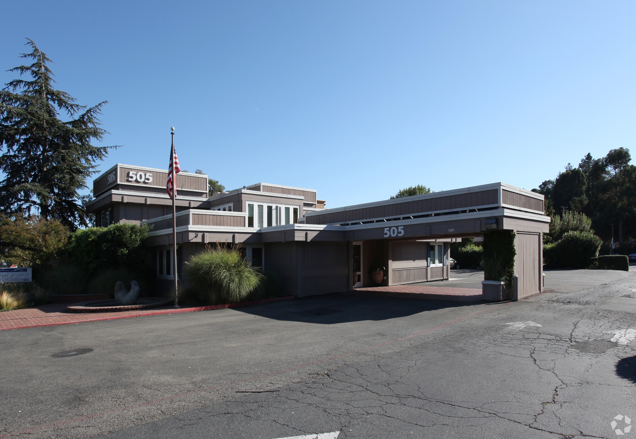 505 Sir Francis Drake Blvd, Greenbrae, CA for lease Primary Photo- Image 1 of 10