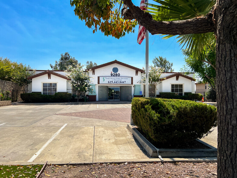 9280 Mast Blvd, Santee, CA for lease - Building Photo - Image 1 of 8