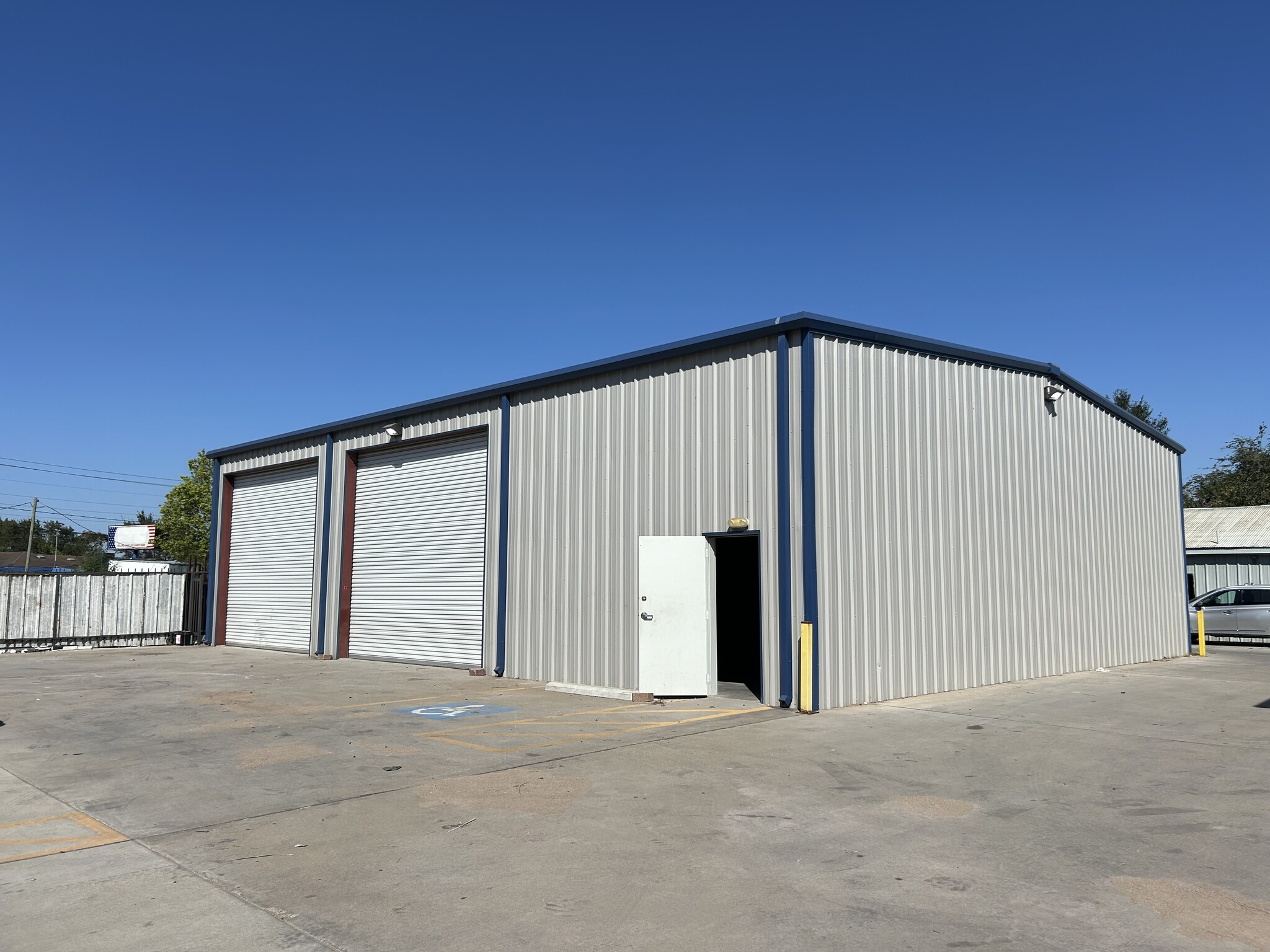 12017 Carlsbad St, Houston, TX for lease Building Photo- Image 1 of 15