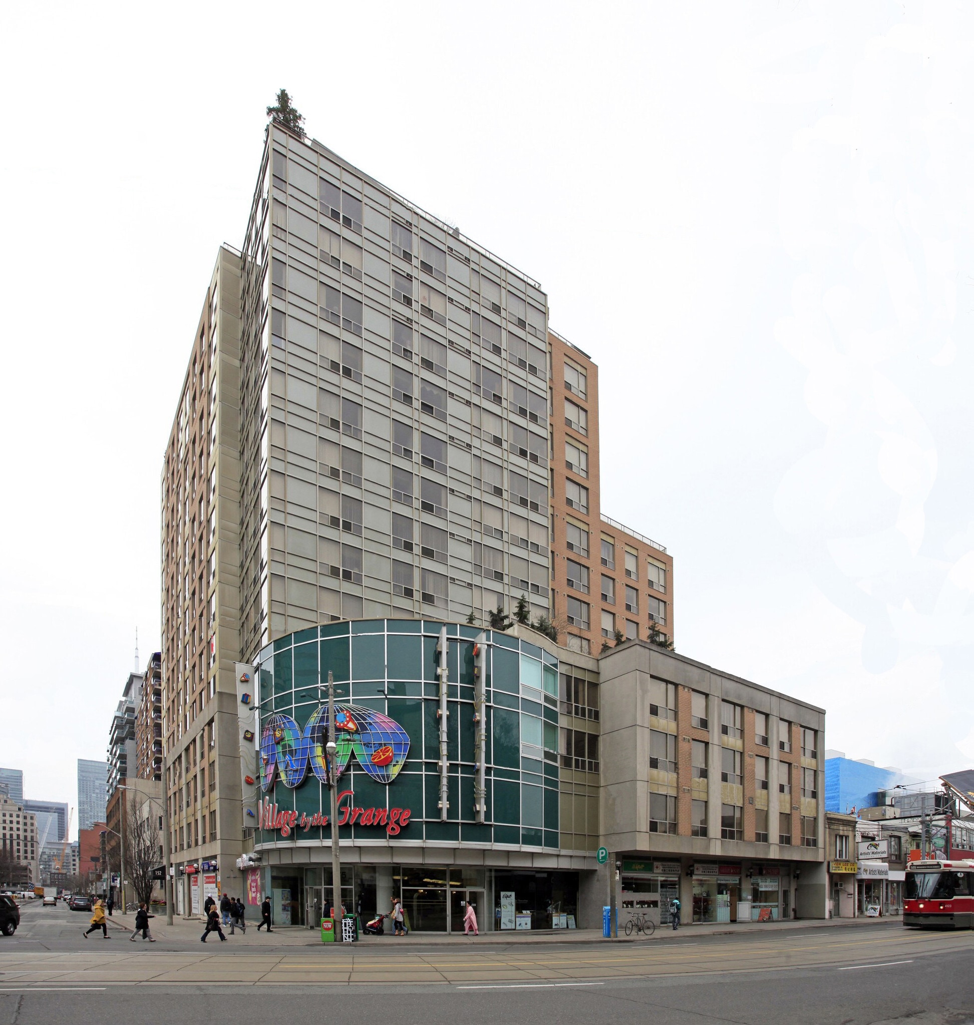 275 Dundas St W, Toronto, ON for lease Building Photo- Image 1 of 7