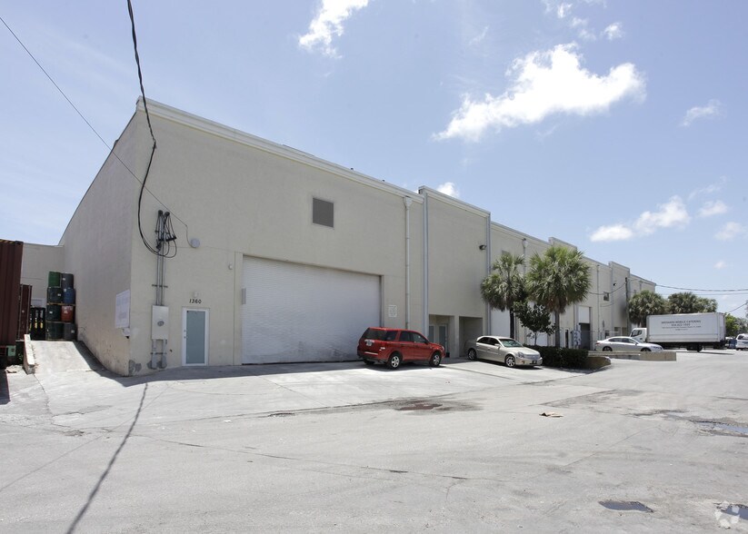 1360 Hammondville Rd, Pompano Beach, FL for sale - Primary Photo - Image 1 of 1