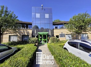 16 Rue Albert Einstein, Champs-sur-Marne for lease Building Photo- Image 1 of 7