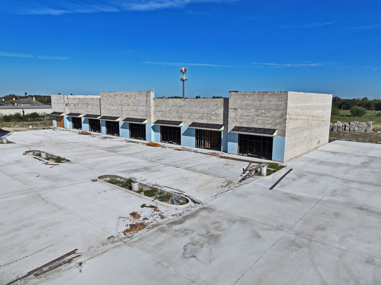 14202 Northwest Blvd, Corpus Christi, TX for lease - Building Photo - Image 3 of 5