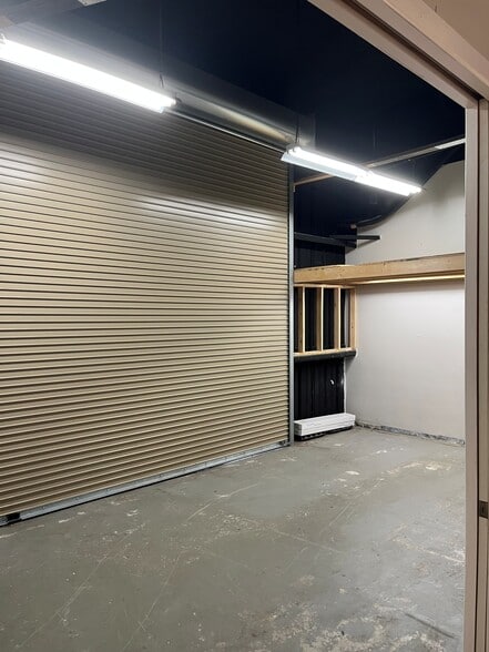 5880 Shirley St, Naples, FL for sale - Interior Photo - Image 3 of 7