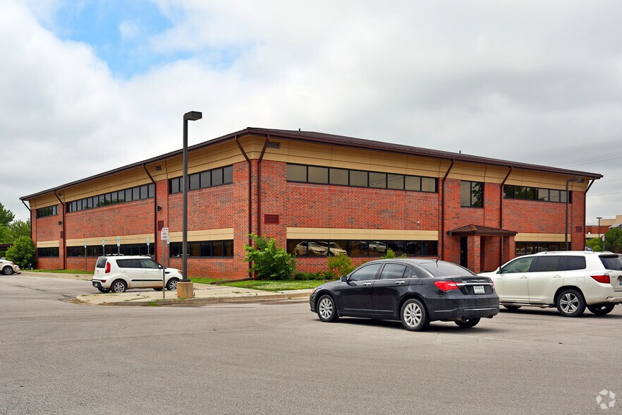 809 N Findlay Ave, Norman, OK for sale - Building Photo - Image 1 of 1