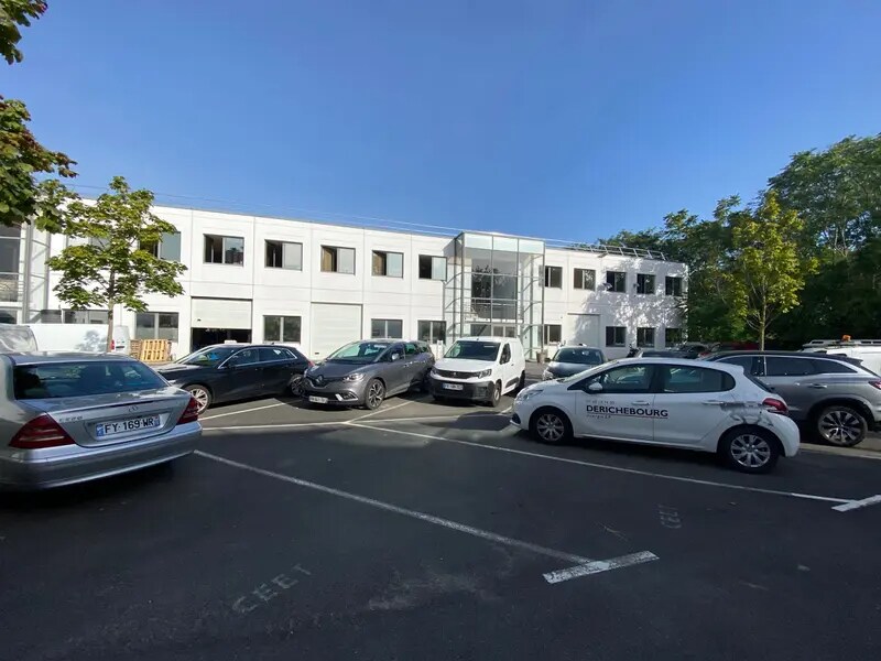 112 Quai De Bezons, Argenteuil for lease Building Photo- Image 1 of 5