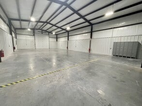 1505 Elwyn, Midland, TX for lease Interior Photo- Image 2 of 15