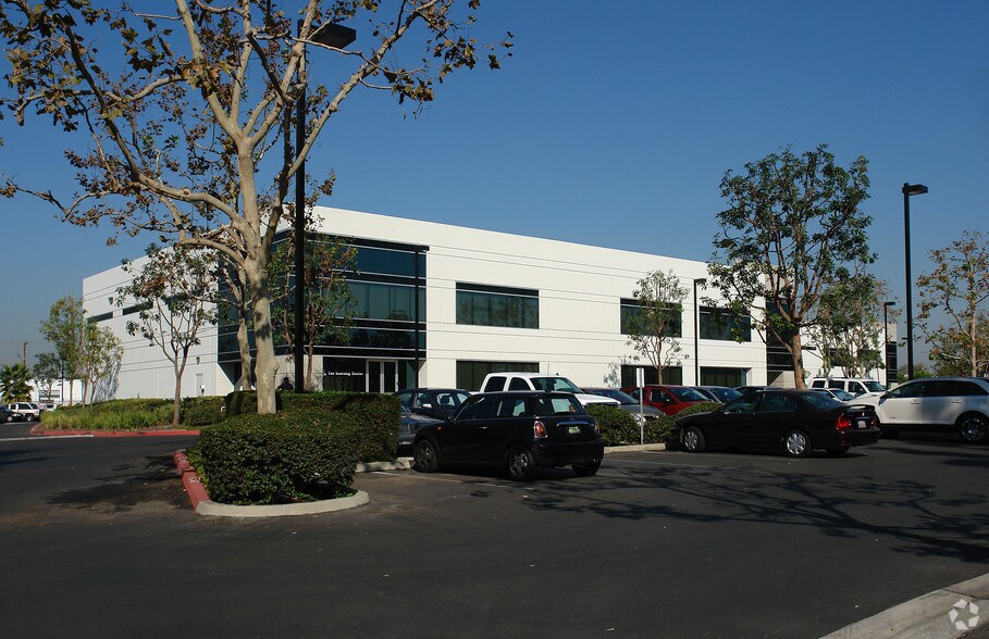 1900 Carnegie Ave Santa Ana Ca 92705 Property Record Loopnet Com