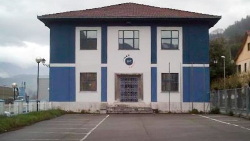 Office in Mieres, Asturias for sale Building Photo- Image 1 of 5
