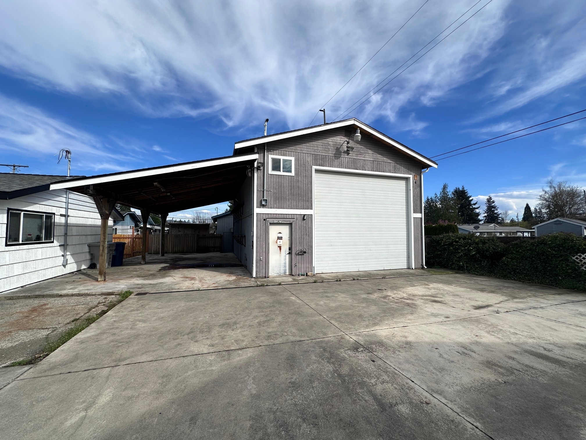 11963 160th - Garage st, Renton, WA for lease Building Photo- Image 1 of 10