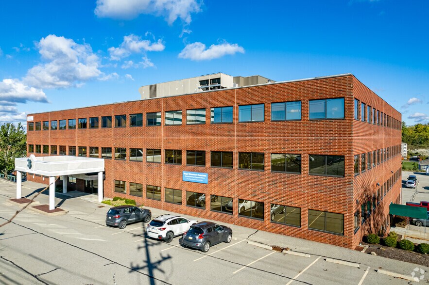 875 Greentree Rd, Pittsburgh, PA 15220