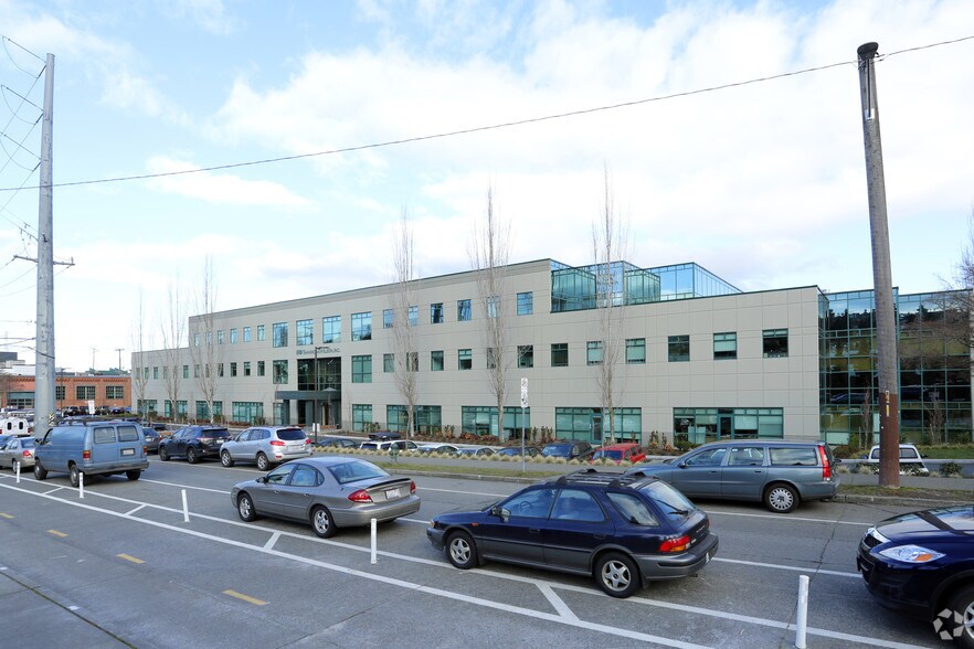 400 N 34th St, Seattle, WA for lease - Building Photo - Image 2 of 3