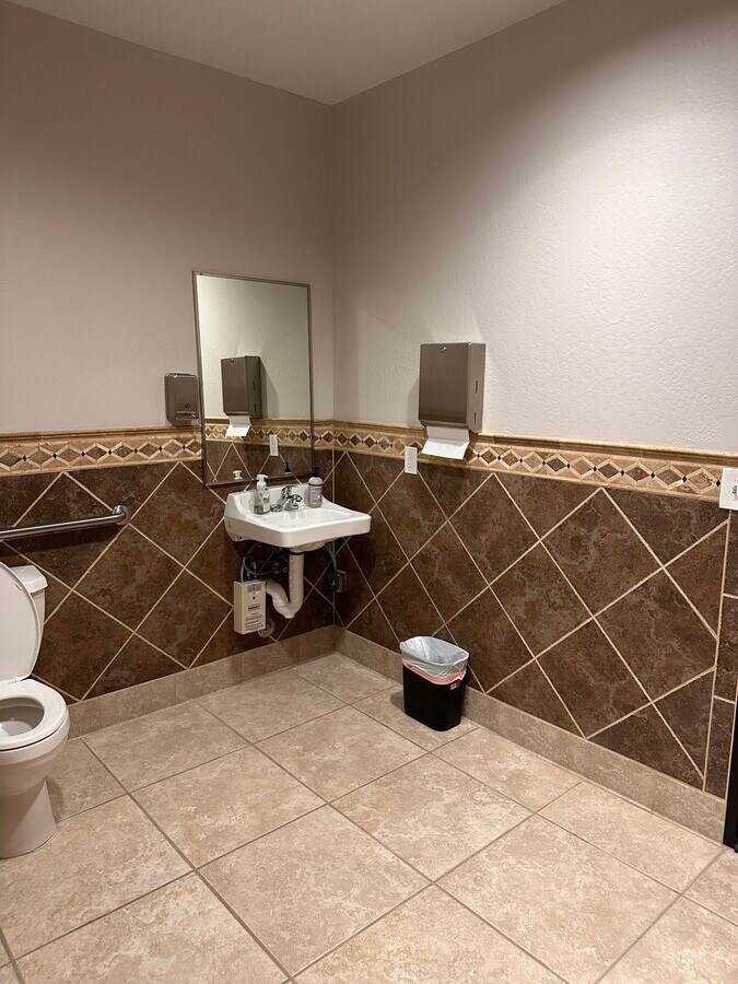 535 E McKellips Rd, Mesa, AZ 85203 - Unit 117 -  - Interior Photo - Image 1 of 5