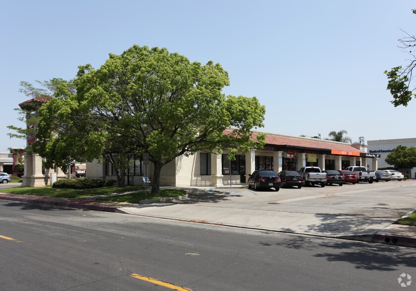 7902-7908 Alondra Blvd, Paramount, CA for lease - Building Photo - Image 3 of 3