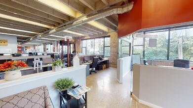 314 W Institute Pl, Chicago, IL for lease Interior Photo- Image 2 of 6