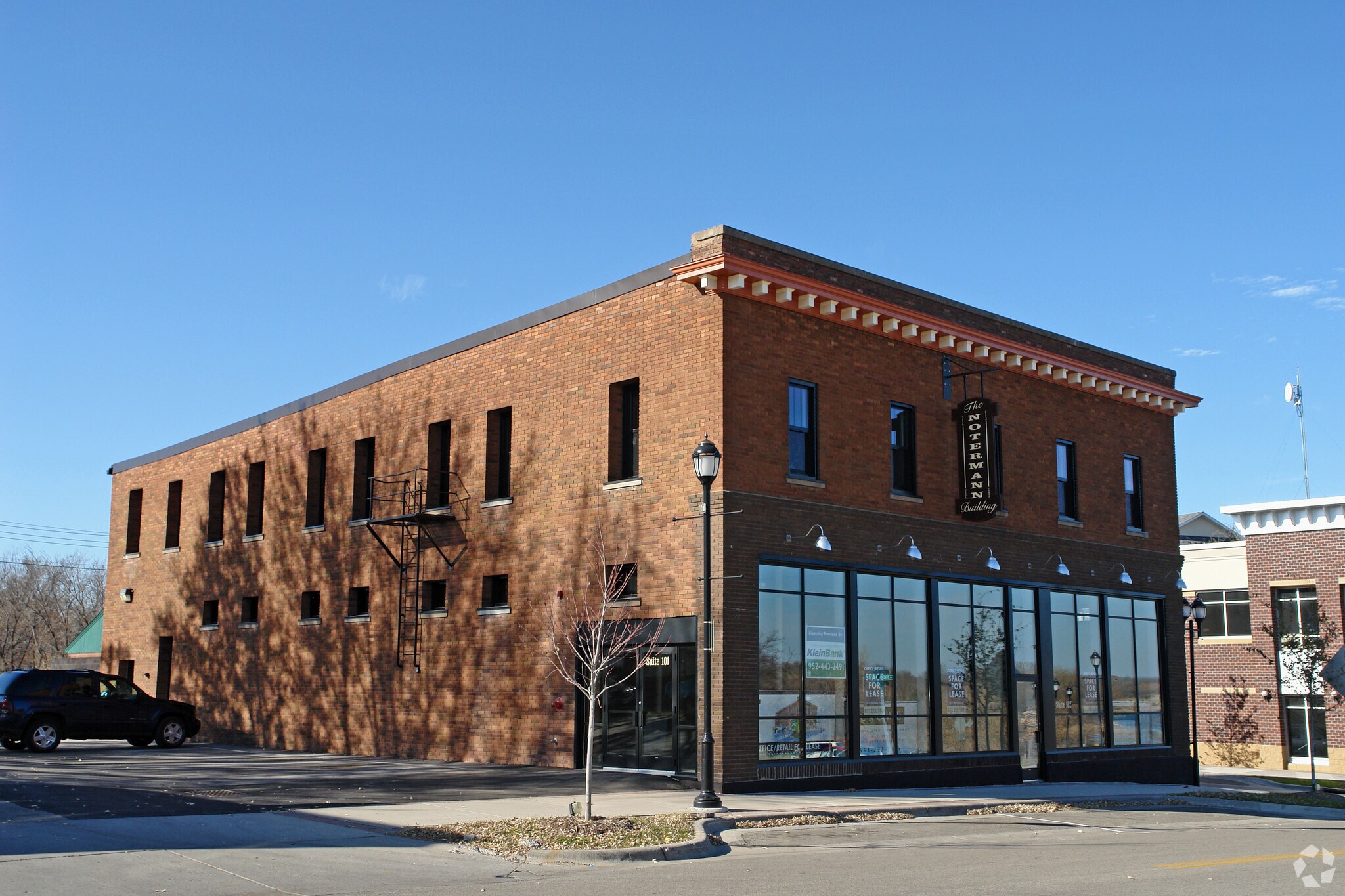 7924 Victoria Dr, Victoria, MN for sale Building Photo- Image 1 of 1
