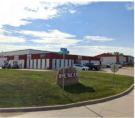 1925 Blairs Ferry Rd NE, Cedar Rapids, IA for sale Primary Photo- Image 1 of 1