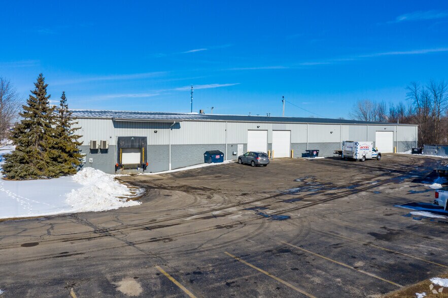 1000 S Lynndale Dr, Appleton, WI 54914