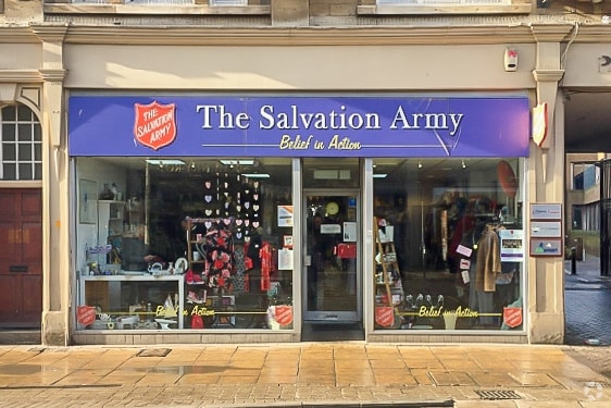 16 Broadway, Peterborough for sale Primary Photo- Image 1 of 1