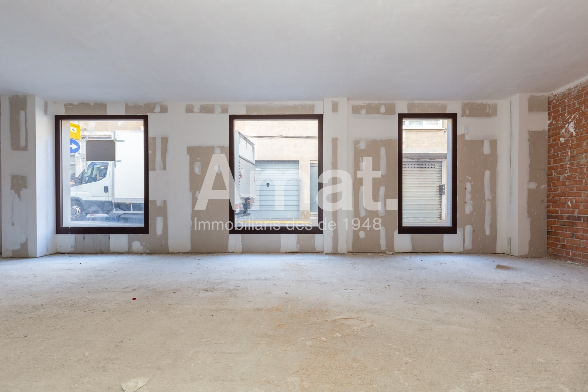 Retail in Rubí, Barcelona for lease Interior Photo- Image 1 of 12