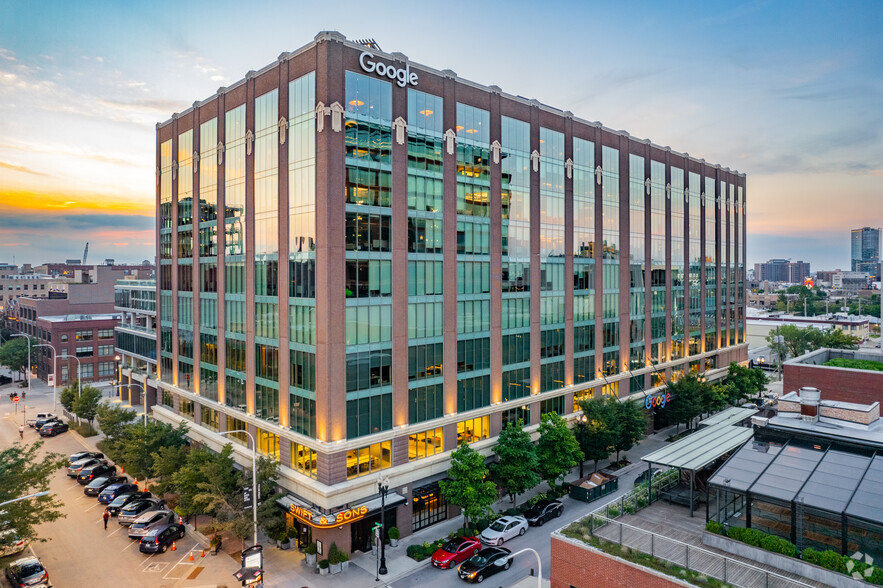 1000 W Fulton Market, Chicago, IL for lease - Building Photo - Image 1 of 6