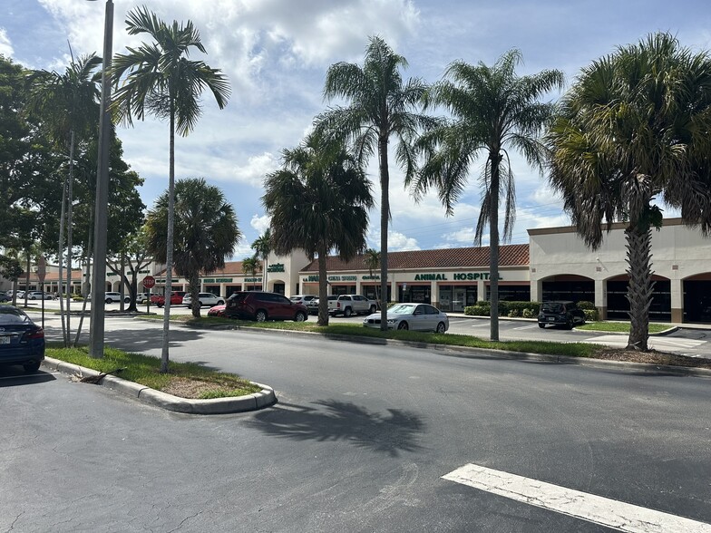 10633-10725 Wiles Rd, Coral Springs, FL for lease - Building Photo - Image 2 of 7