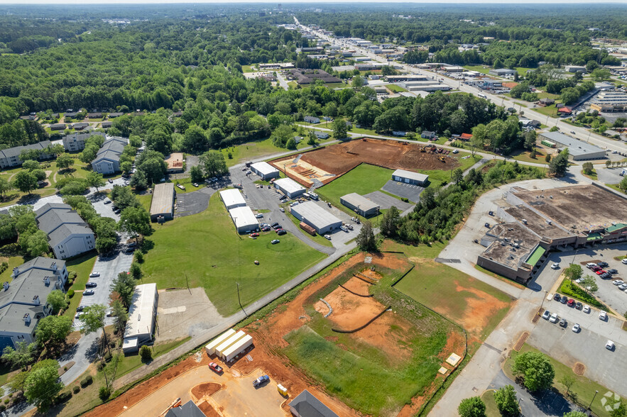 400 Westbrook Ct, Spartanburg, SC for lease - Aerial - Image 3 of 21