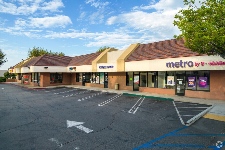 12415-12479 Central Ave, Chino, CA for lease - Building Photo - Image 2 of 9