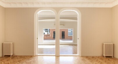 Carrer de Pau Claris, 172, Barcelona, Barcelona for lease Interior Photo- Image 2 of 2