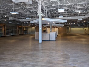 7731 N Point Pkwy, Alpharetta, GA for lease Interior Photo- Image 2 of 6