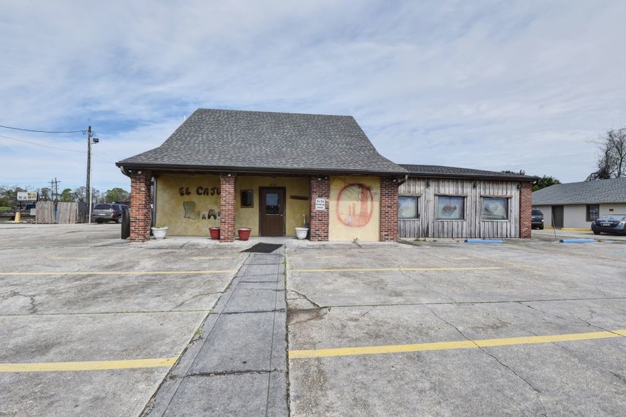 5656 Highway 1, Napoleonville, LA for sale - Primary Photo - Image 1 of 1