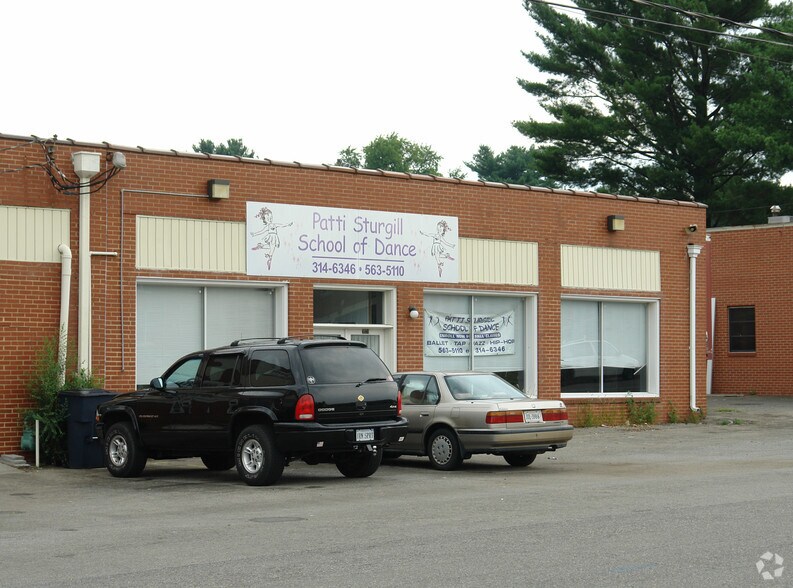 3024 Trinkle Ave NW, Roanoke, VA for sale - Building Photo - Image 2 of 2