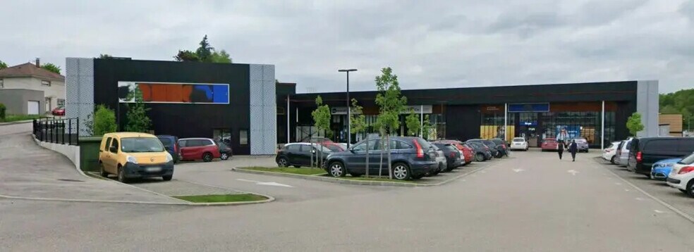 Retail in Valdahon for sale - Building Photo - Image 1 of 4