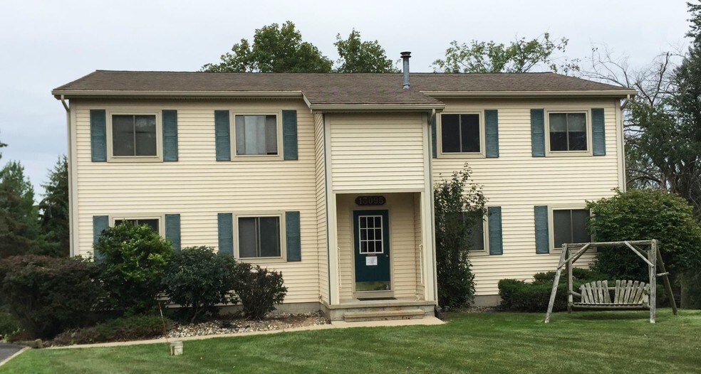 13095 Prairie View Dr, Dewitt, MI for sale - Primary Photo - Image 1 of 1