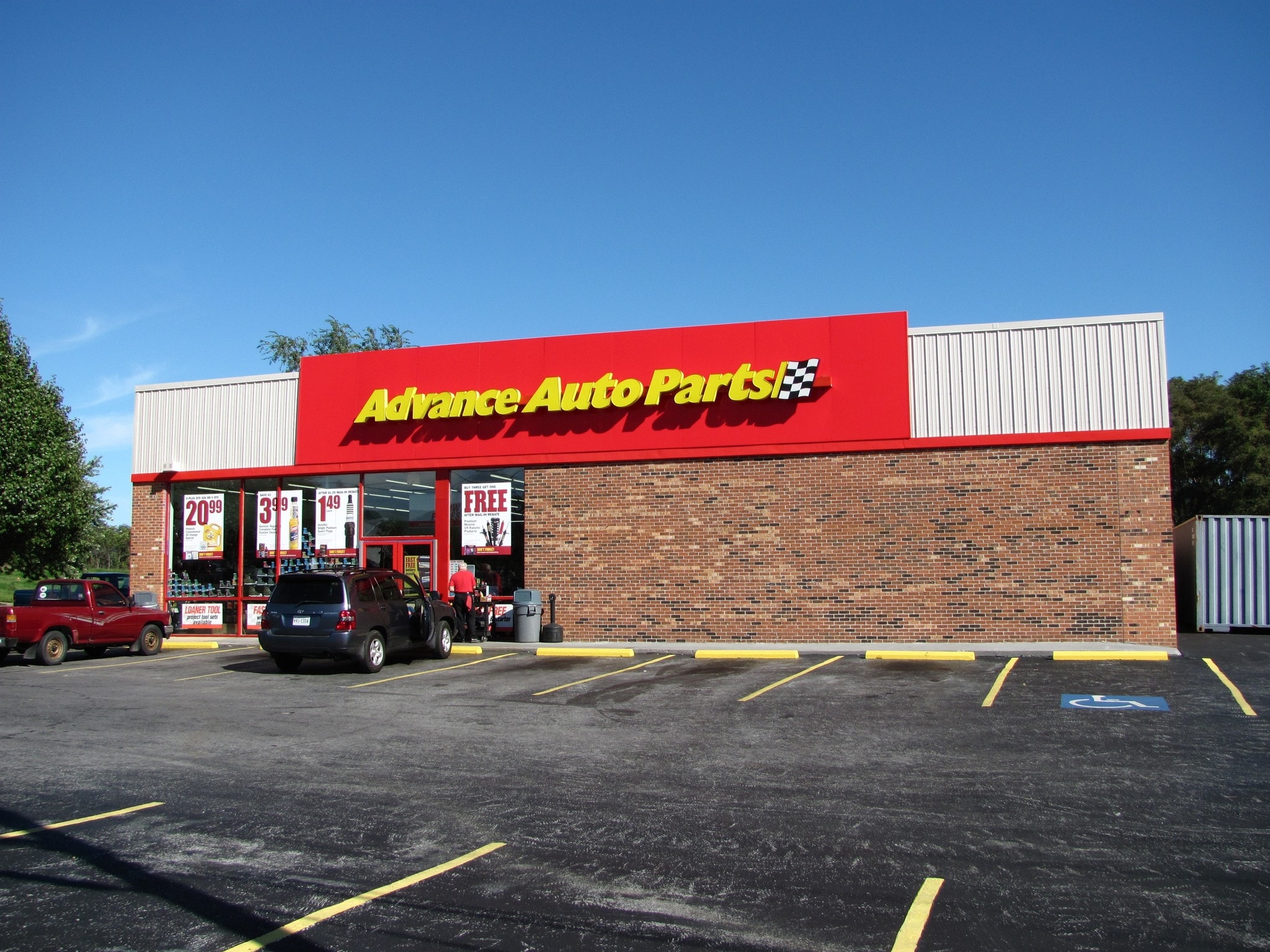 640 N Main St, Woodstock, VA for sale Primary Photo- Image 1 of 1