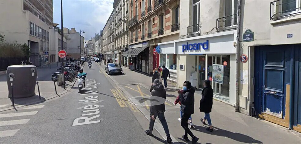 Retail in Paris for lease - Building Photo - Image 2 of 3