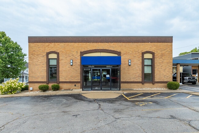 More details for 24 S Main St, Thornville, OH - Retail for Auction