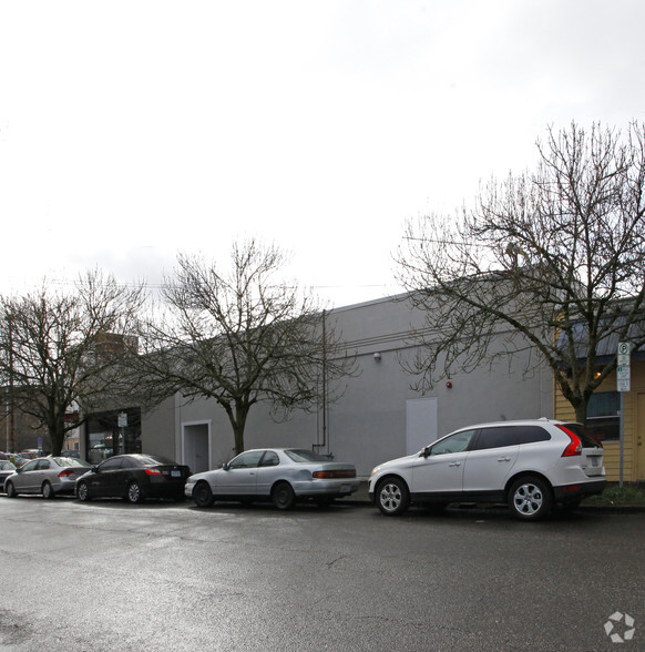 1015 NW 17th Ave, Portland, OR for sale - Building Photo - Image 3 of 5