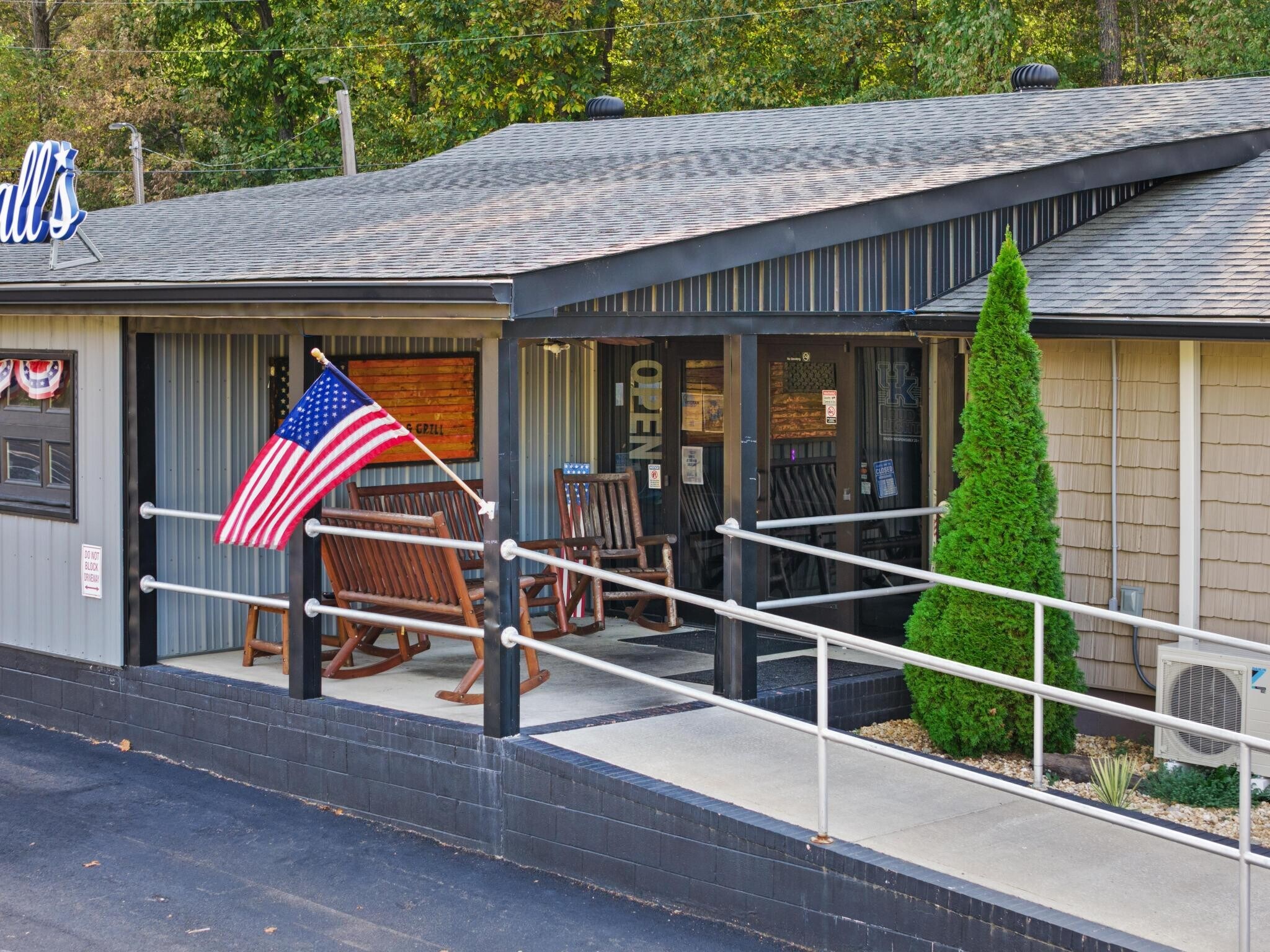 11728 US Highway 68 E, Benton, KY for sale Primary Photo- Image 1 of 16