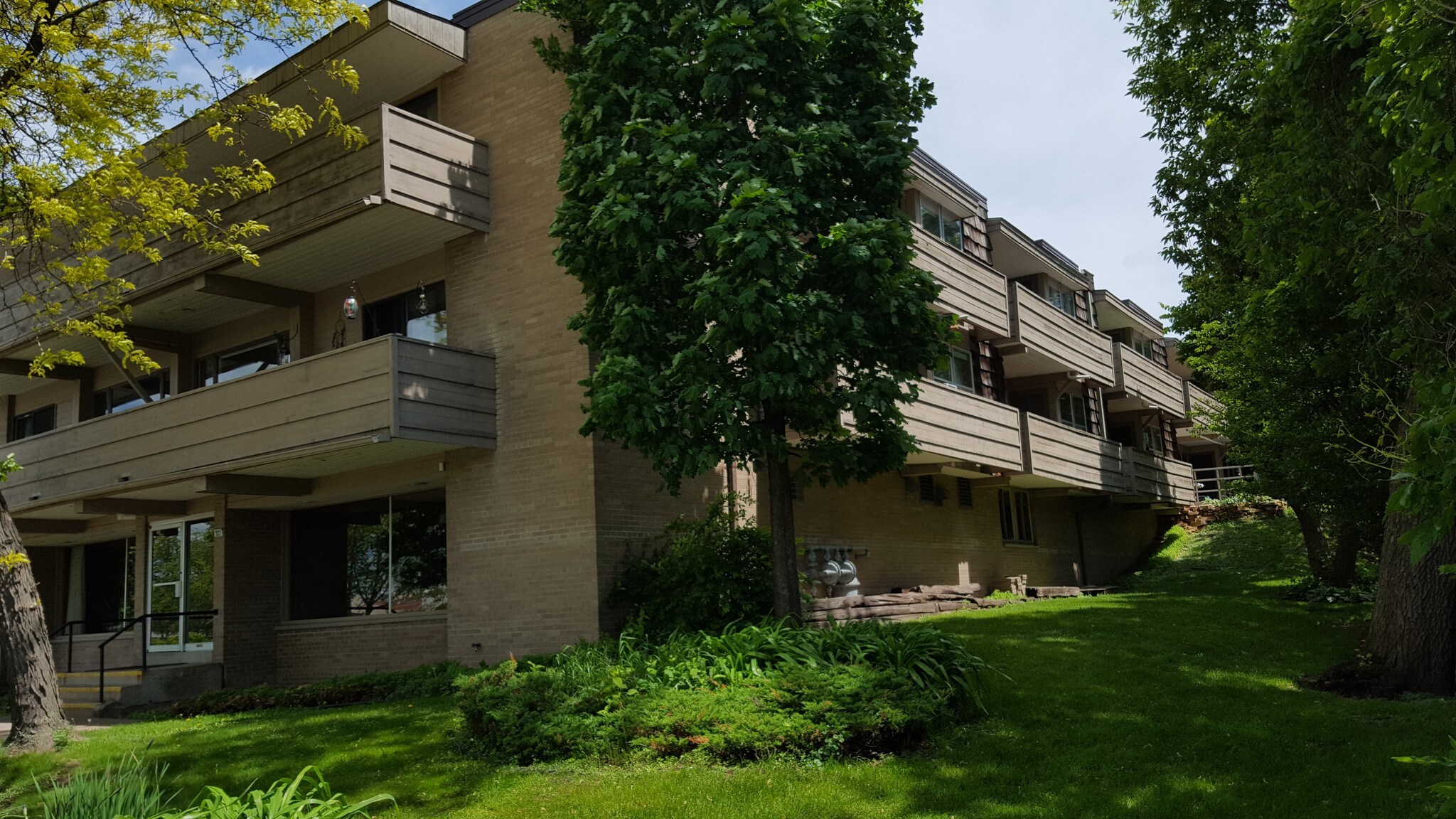 521 2nd St S, Wisconsin Rapids, WI for sale Primary Photo- Image 1 of 1
